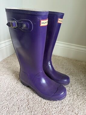 Hunter Tall Rubber Rain Boots in Purple Size US 4